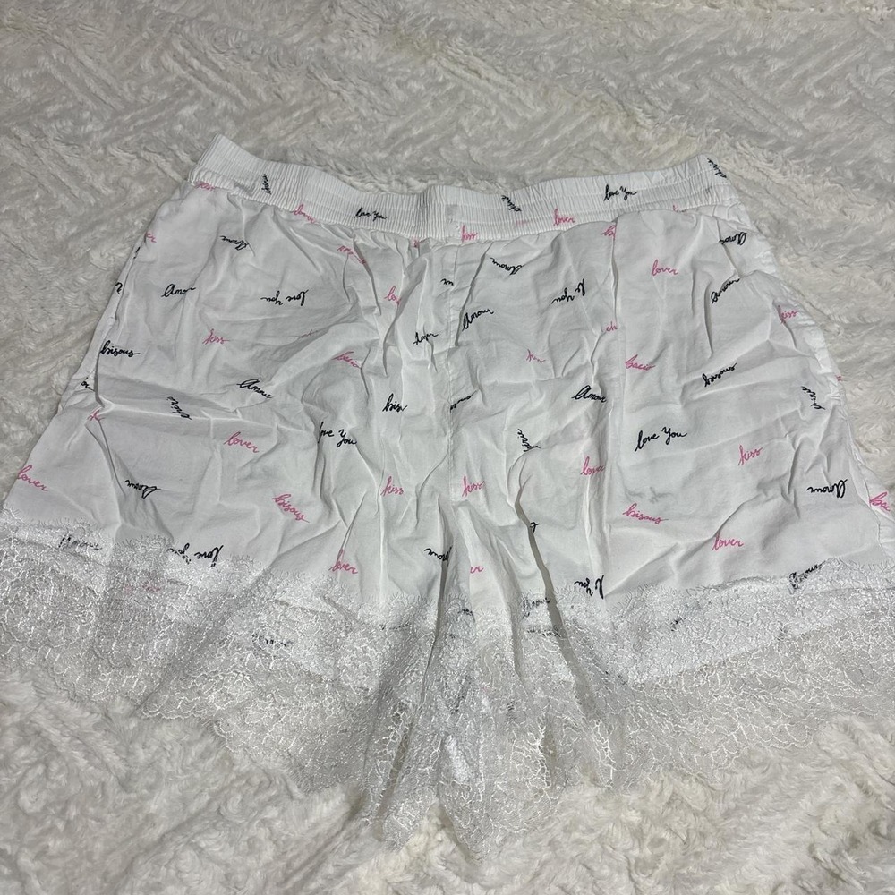 Pajama Shorts Womens Medium White Excellent Lace Script Print